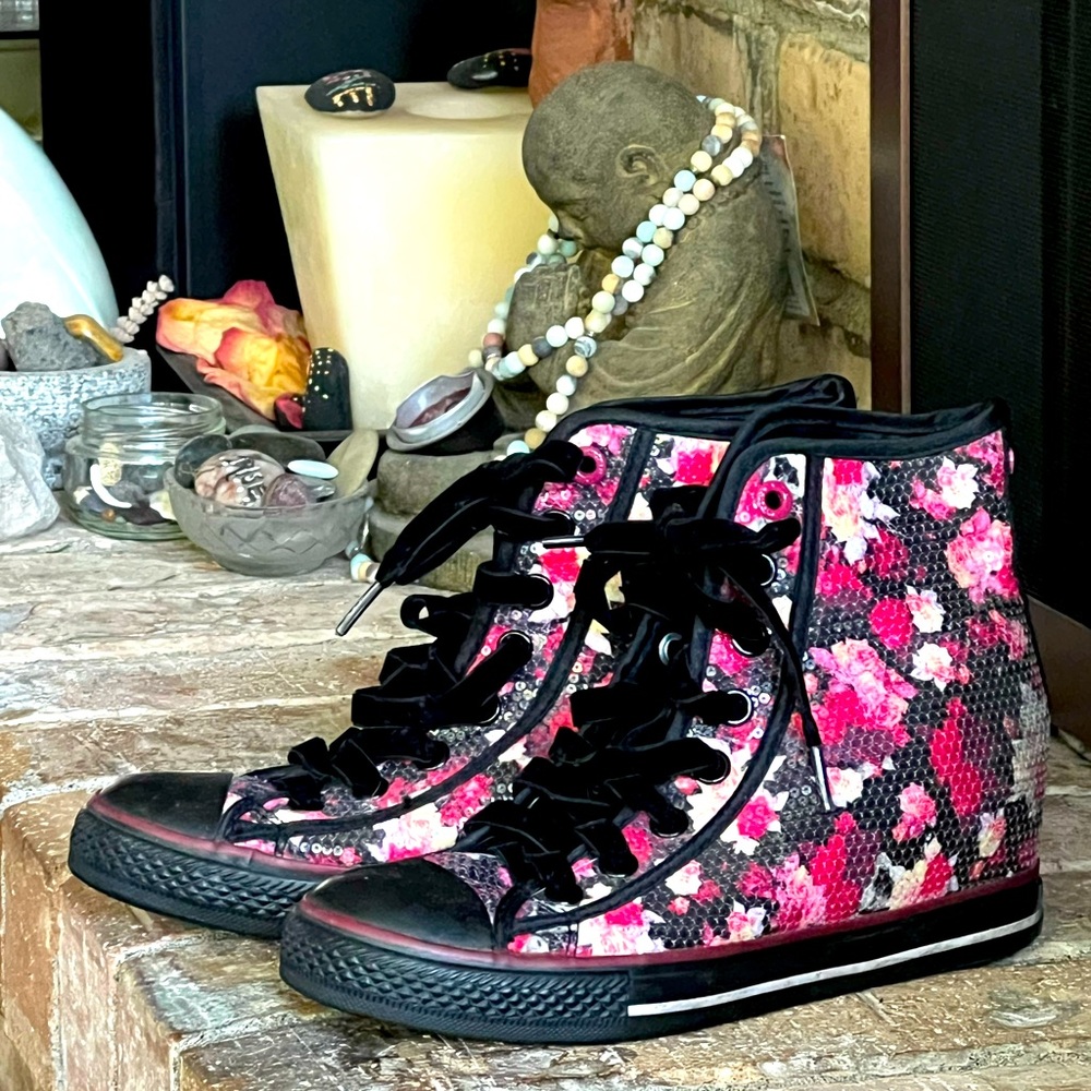Daddy’$ High-Top Sneakers